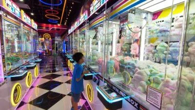 Funworld Destinasi Baru Liburan Keluarga di Grand Outlet Karawang