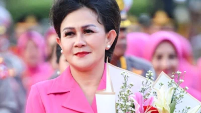 Istri Kakorlantas Polri Viral dengan Motto 'Cool Strong Woman and Mom'