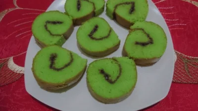 Resep Bolu Pandan Selai Srikaya: Perpaduan Rasa Manis dan Gurih yang Lezat dan Menggugah Selera