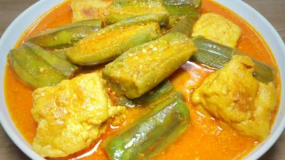 Resep Gulai Terong dan Tahu Super Nikmat Untuk Makan Siang (image from screenshot Youtube dapur tomat ceri)