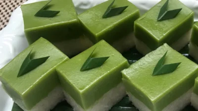 Resep Srikaya Pandan, Kue Tradisional Khas Palembang yang Legit (image from screenshot Youtube hobi masak)