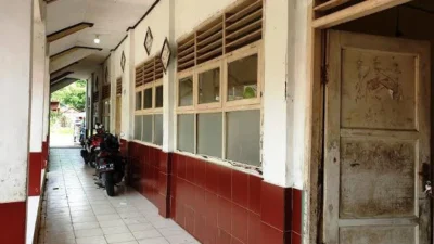 SDN 1 Kutakarya Karawang Dibobol, Laptop Sekolah Raib, Pelaku Congkel Jendela yang Rapuh tanpa Tralis Besi