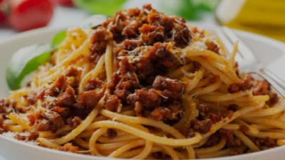 Lezat dan Gurih! Coba Resep Spaghetti Bolognese Ini di Dapur Anda