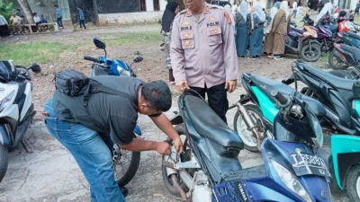 Polsek Cibogo Lakukan Penertiban Knalpot Brong dan Edukasi di Sekolah 