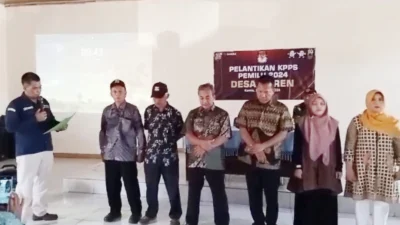 Ketua PPS Desa Duren Karawang, lantik 420 petugas KPPS 