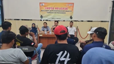 Panwascam Purwadadi Terus Lakukan Pengawasan Logistik Cegah Kerusakan