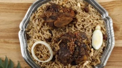 Resep Nasi Kebuli Khas Arab. (Sumber Gambar: Vecteezy)