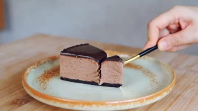 Resep Chocolate Cheesecake ala Luvita Ho. (Sumber Gambar: YouTube Luvita Ho)