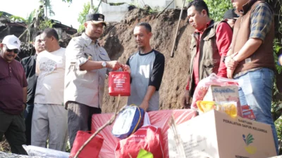 tanah longsor di tanjungsiang