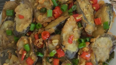 Resep Terong Goreng Tepung Bumbu Cabe Ala Ceu Yuli, Gurih dan Lezat