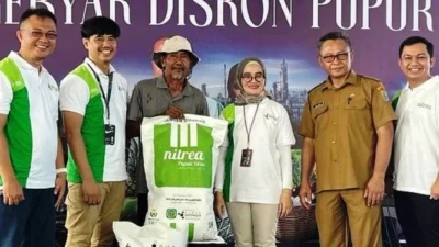 Kementerian BUMN dan Kementerian Pertanian Gebyar Diskon Pupuk Non Subsidi di Karawang