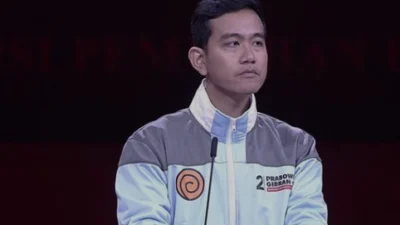 Sorotan pada Jaket Naruto Gibran Rakabuming Raka yang Menjadi Perbincangan Netizen