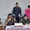 Kejaksaan Karawang Tetapkan Dua Tersangka Korupsi Pupuk Subsidi