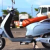 Alasan Kenapa Motor Listrik Pake Design Vespa? Emang Boleh se Vespa Ini