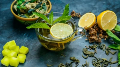 11 Herbal Terbaik Menghilangkan Jerawat dan Bekasnya