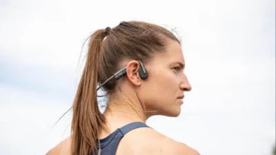 5 Rekomendasi Bone Conduction Headphone untuk Sahabat Baru Mendengarkan Musik (Image From: Evening Standard)