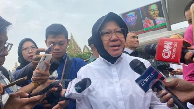 Hasto Ungkap Cerita Risma Soal Suasana Kabinet Jokowi