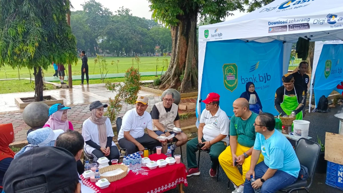 Bank bjb Subang Ikut Sukseskan Car Free Day, Berikan Promo Buy 1 Get 1