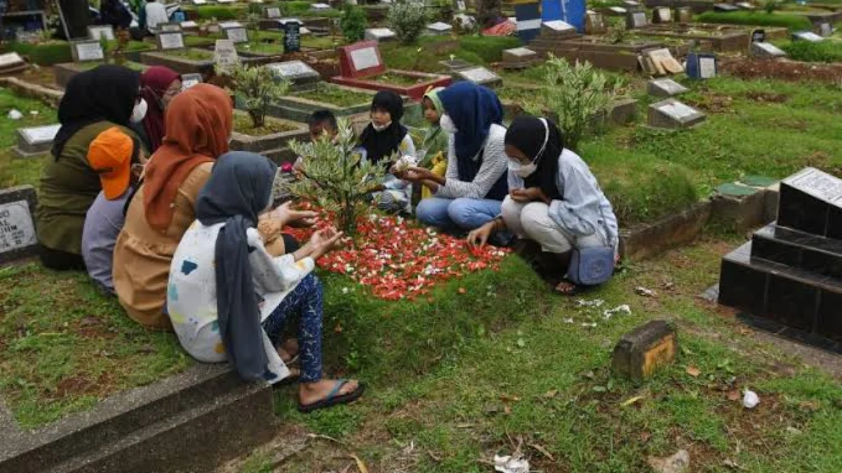 Tujuan Allah dan RasulNya Menyuruh Ziarah Kubur