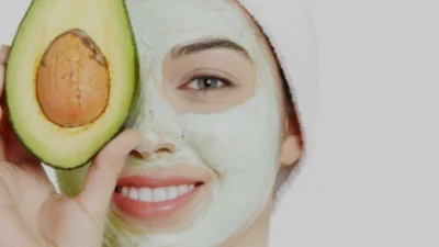 3 Masker Alami untuk Memutihkan Wajah dan Mendapatkan Kilau yang Glowing