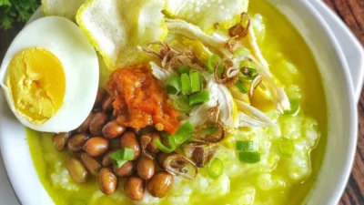 Resep Bubur Ayam Kuah Santan, Bubur Paling Hits di Tengah Trend Kuliner!