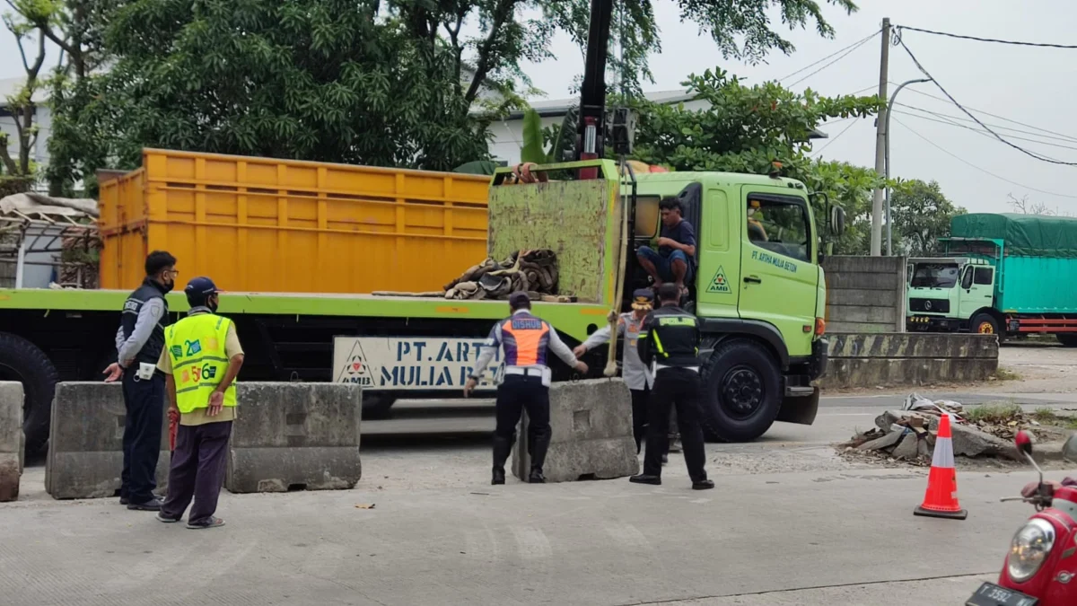 Jelang Mudik, U-Turn di Karawang Mulai di Tutup