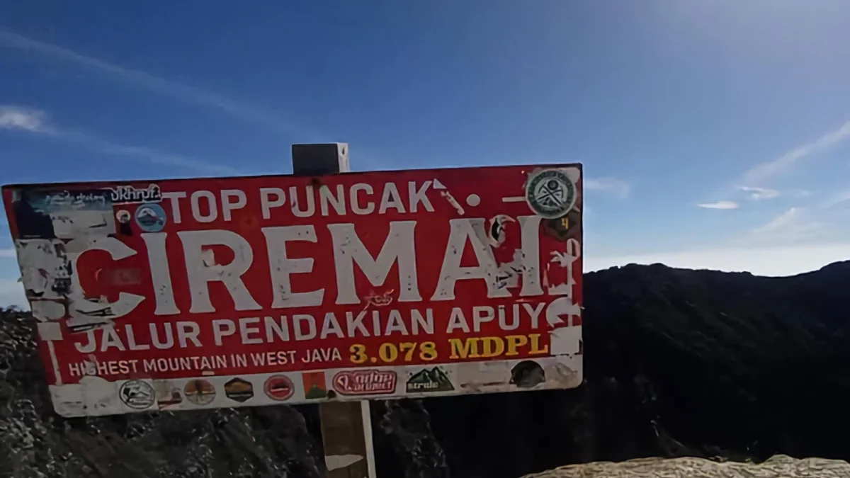 Pendakian Gunung Ciremai Ditutup Sementara