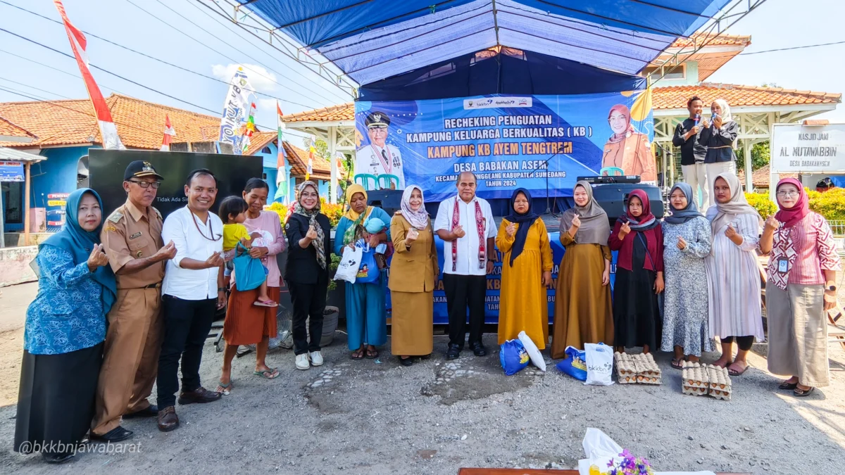 Kepala BKKBN Jabar Apresiasi Terbentuknya Kampung KB di Seluruh Desa di Kabupaten Sumedang