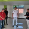 MUHAMMAD FAISHAL/PASUNDNA EKSPRES  PSSI memeriksa persiapan sarana pra saran di Stadion Persikas jelang Liga