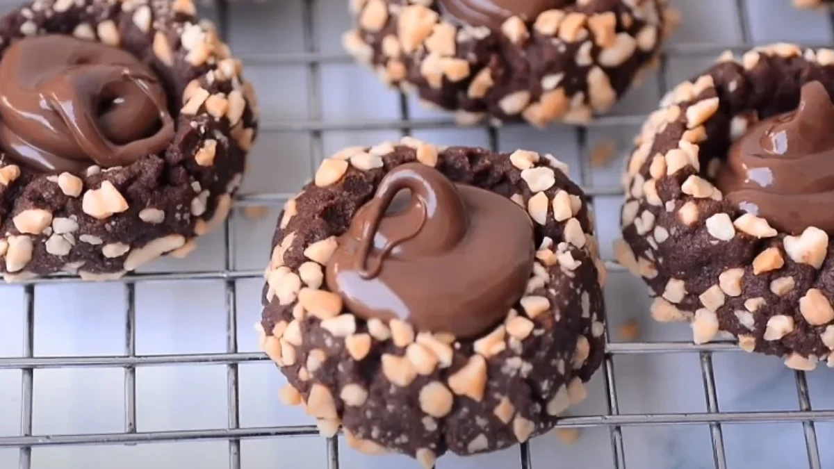 Resep Nutella Ball Cookies. (Sumber Gambar: Screenshot via YouTube \'ayudiah respati\')