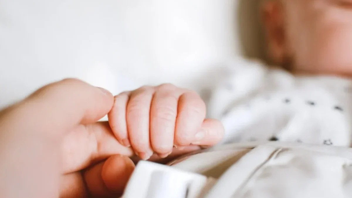 Pasangan Kekasih Kepergok Kubur Mayat Bayi yang Tidak Bersalah, Diduga sebagai Hasil Hubungan Terlarang