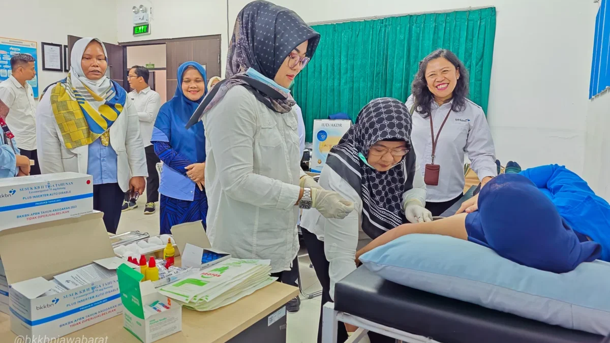 bertajuk Pelayanan KB di tempat kerja dalam