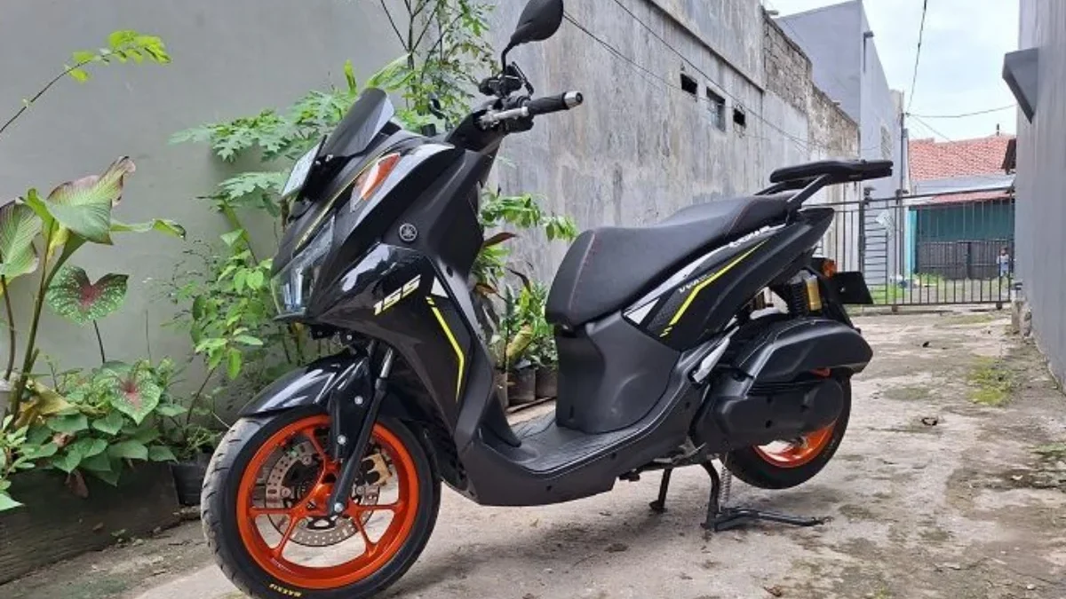 Modifikasi motor Yamaha Lexi LX 155 ubahan fokus di kaki-kaki.