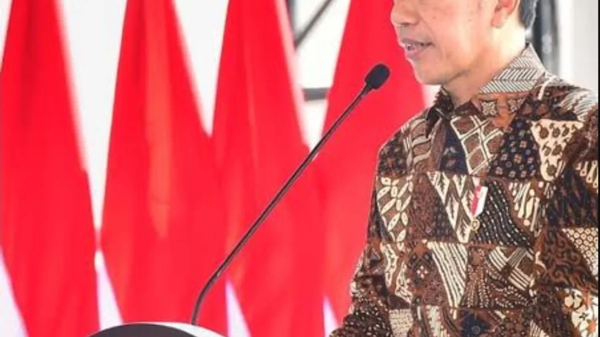 Hasyim Asy\'ari Diberhentikan Tidak Hormat dari Jabatan Ketua KPU oleh Presiden Jokowi