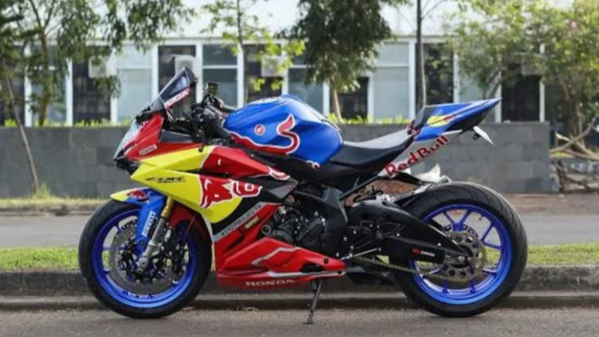 Modifikasi Honda CBR250rr Sumber foto Motomaxone.com