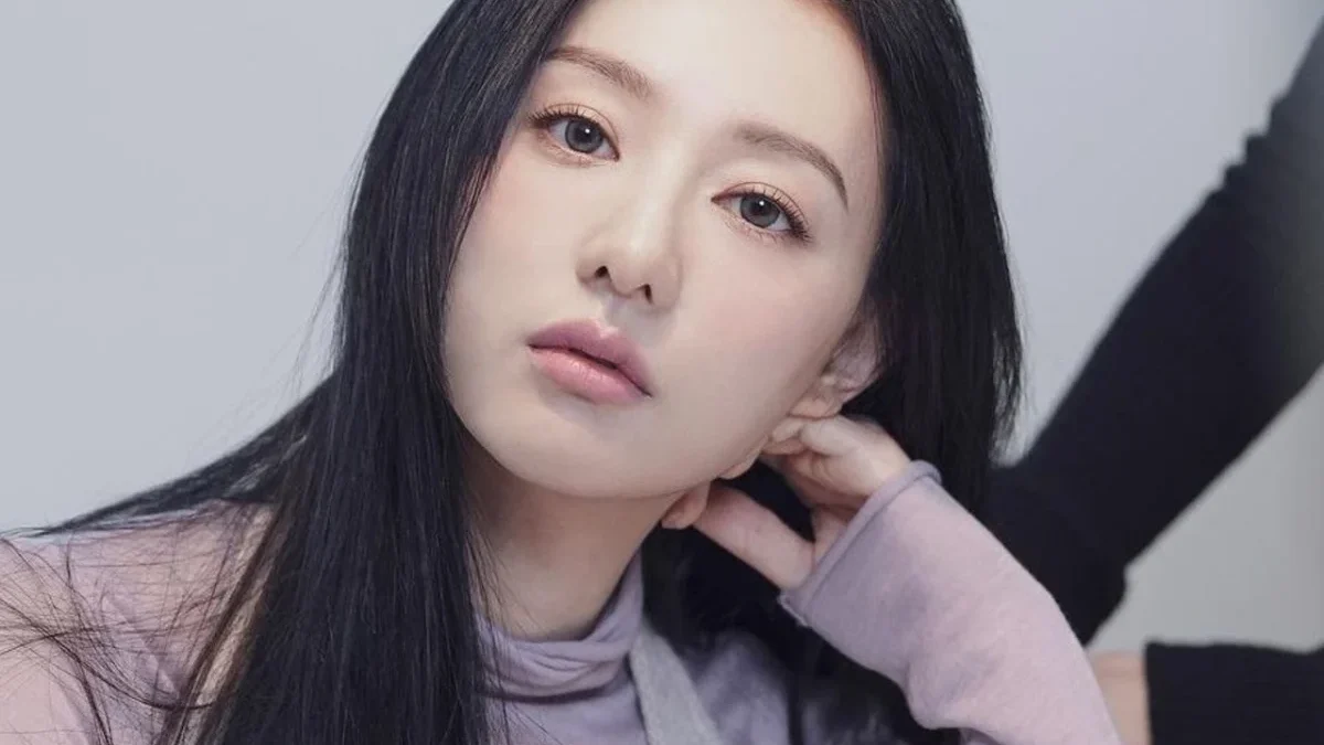 Kim Ji Won sumber foto (Instagram @highziumstudio)