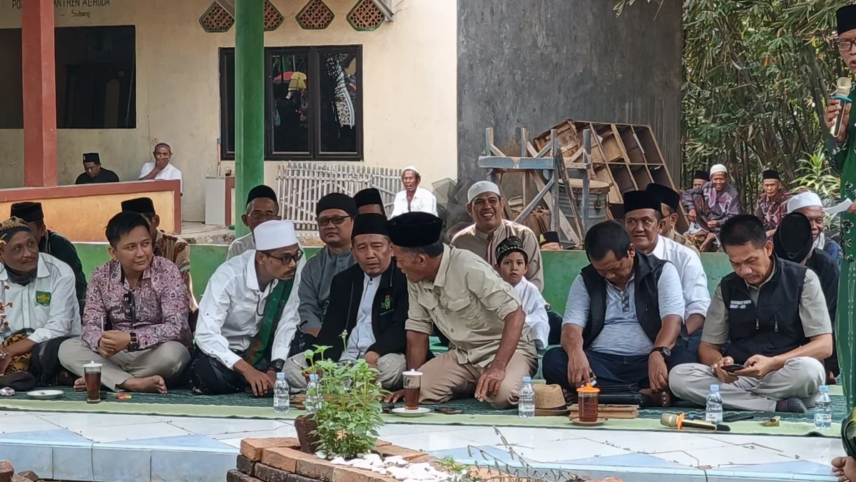 Calon Bupati Subang Nomor Urut 01, Peringati Hari Santri Nasional dengan Ziarah ke Makam Pendiri NU Subang