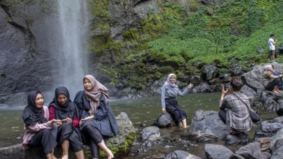 Curug Pelangi Cimahi yang Katanya Air Terjun Tertinggi di Jawa Barat, Merupakan Salasatu Favorit untuk Wisata