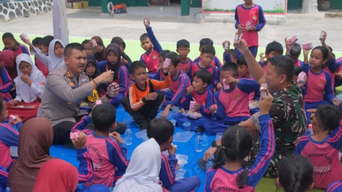 Polres dan Kodim Subang Bantu Kesejahteraan Anak-Anak Dalam Program Makan Siang Sehat