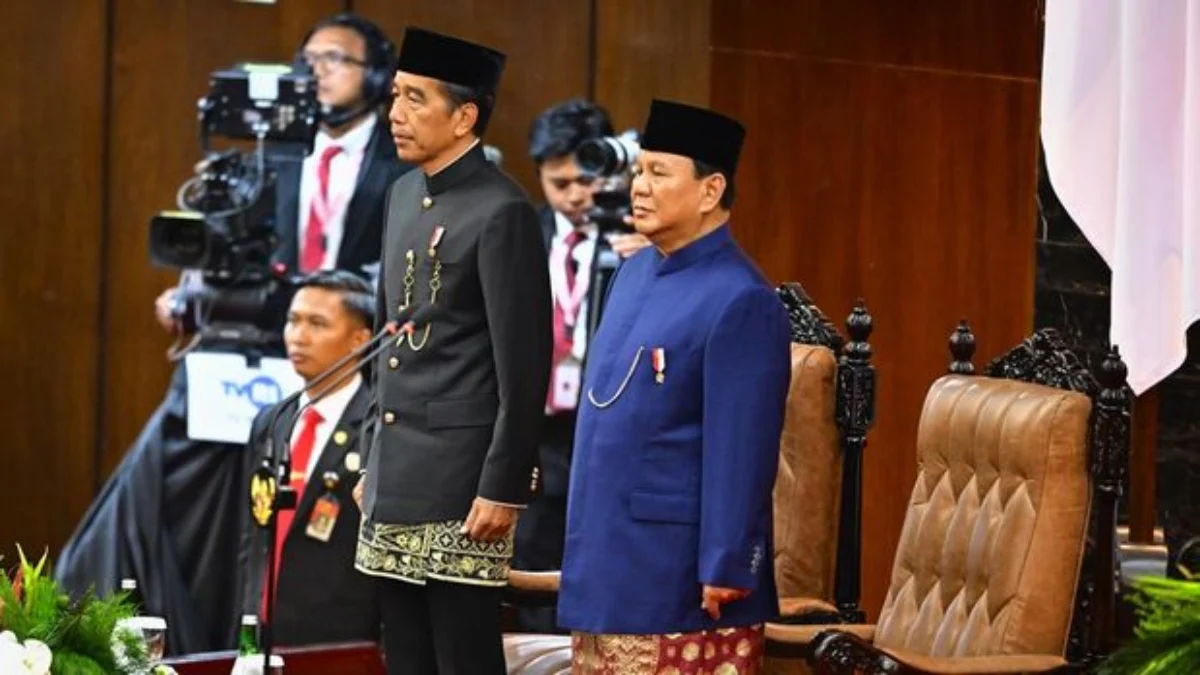 Prabowo dan Jokowi bertukar kursi usai sumpah jabatan. (ANTARA FOTO/Rivan Awal Lingga)