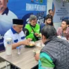 Perempuan Jabar ASIH dan Ahmad Syaikhu Sarapan Bareng Warga Kota Bandung