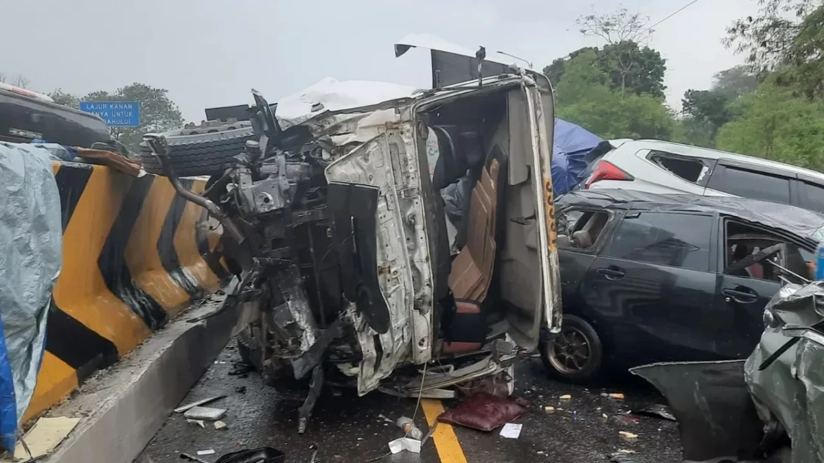 Sopir Truk Kecelakaan Beruntun di Tol Cipularang, Ternyata Baru 4 Bulan Bekerja