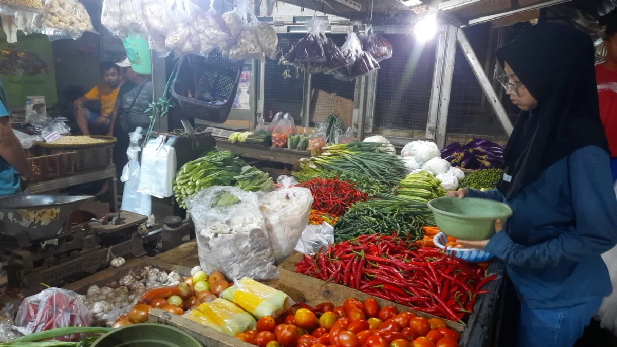 Harga cabai dan bawang di Subang