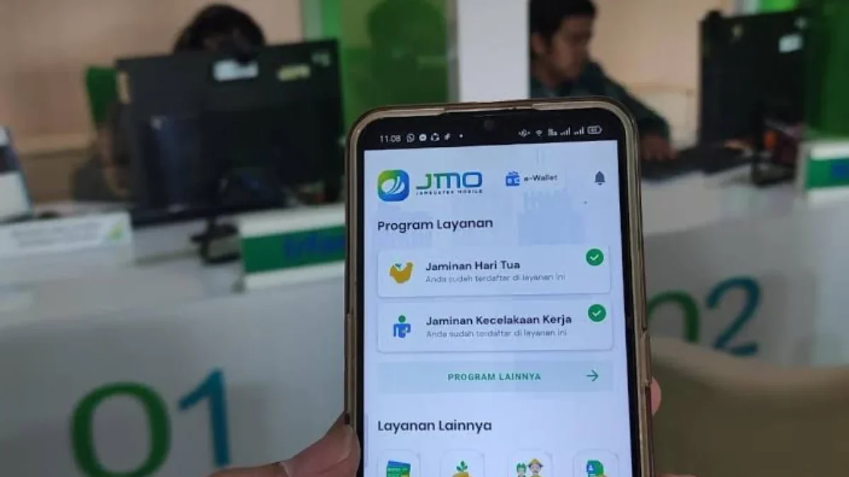 Cara mencairkan BPJS Ketegakerjaan lewat HP menggunakan aplikasi JMO. (Foto: Istimewa)