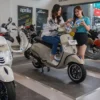 Deretan produk Vespa yang saat ini dijual di dealer foto : autofun