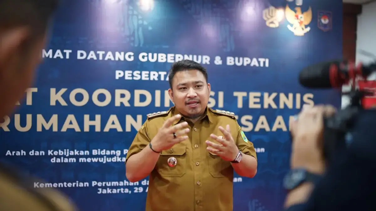 seragam sekolah gratis