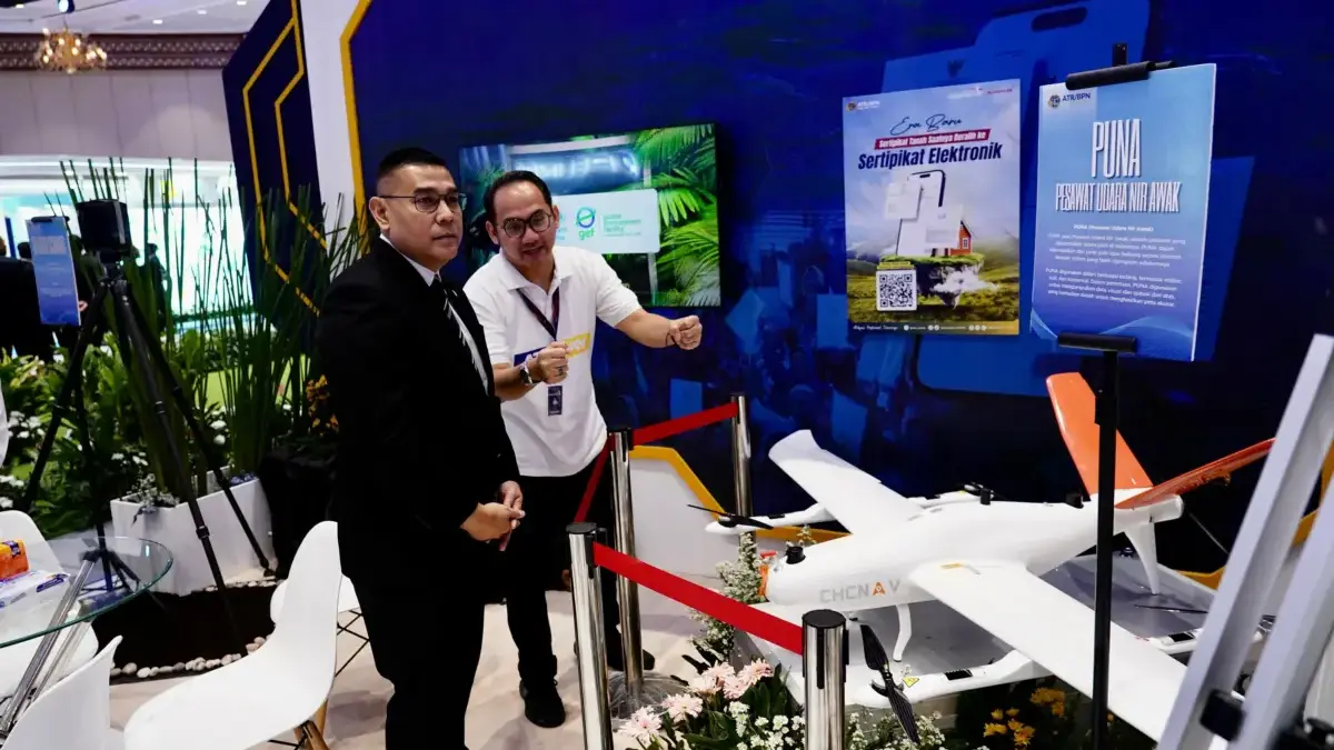 Wamen Ossy Tinjau Booth Kementerian ATR/BPN di ICI 2025, Perkenalkan Peran Strategis dalam Infrastruktur