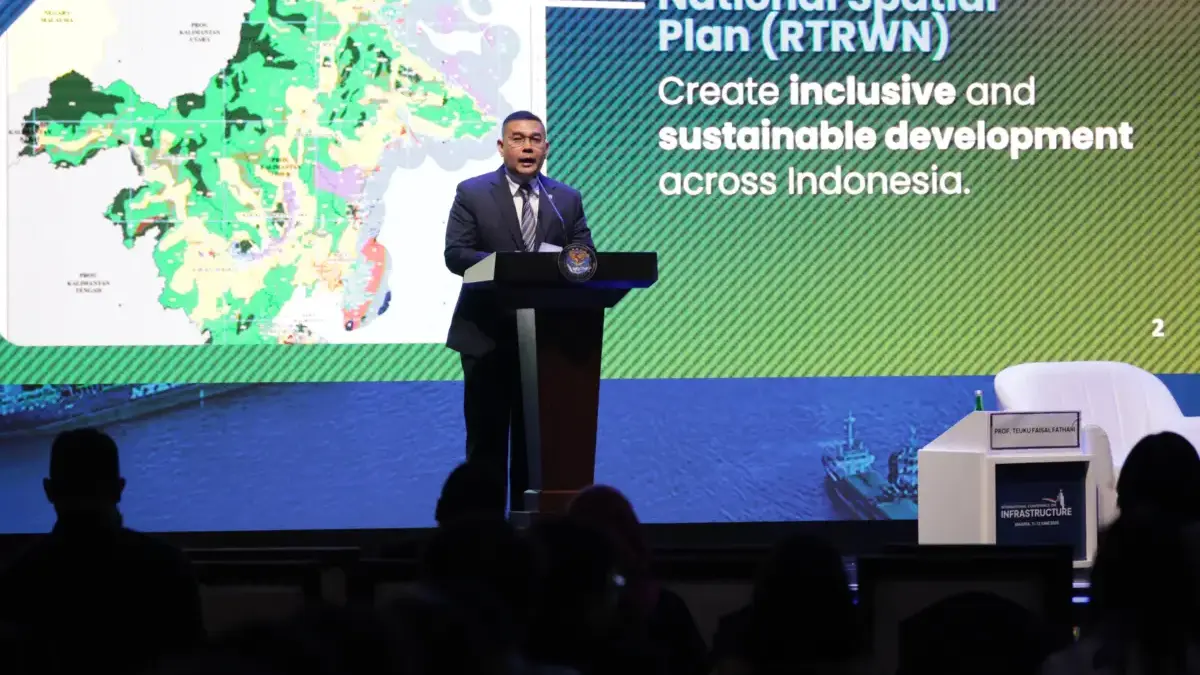 Jadi Keynote Speaker ICI 2025, Wamen Ossy Sebut Tata Ruang Terpadu sebagai Dasar Pembangunan Infrastruktur