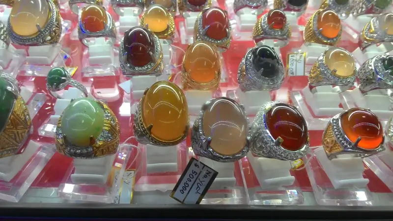Panduan Lengkap untuk Pecinta Batu Alam, Ini Harga Batu Akik Terbaru 2025. Gambar liputan6.com/