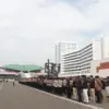 Penampakan personel kepolisian menjelang demonstrasi GEMARAK di Gedung DPR RI. (Suara.com/M Yasir)
